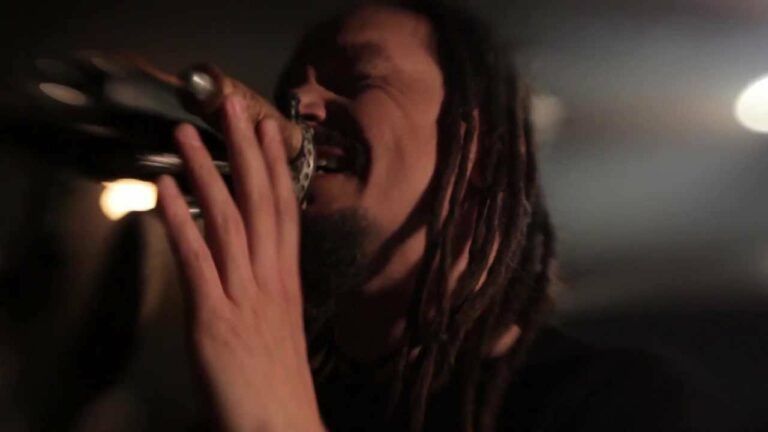 AMORPHIS - The Wanderer (OFFICIAL MUSIC VIDEO)