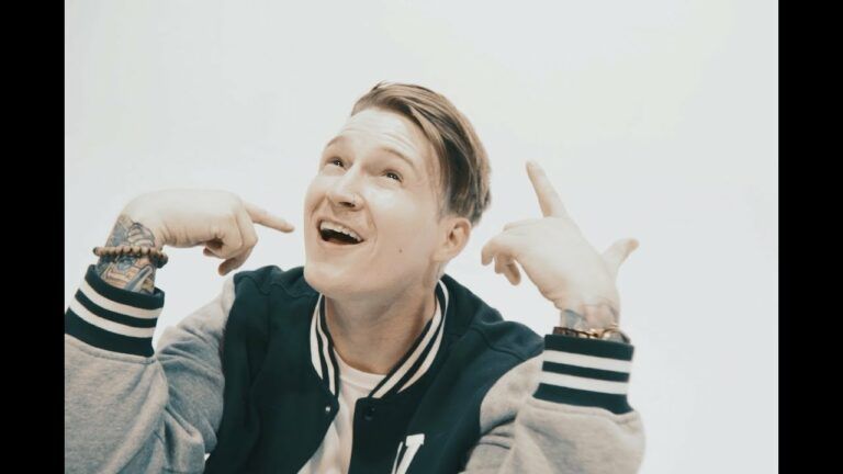 DROPOUT KINGS Ft. Landon Tewers - Going Rogue (Official Video) | Napalm Records