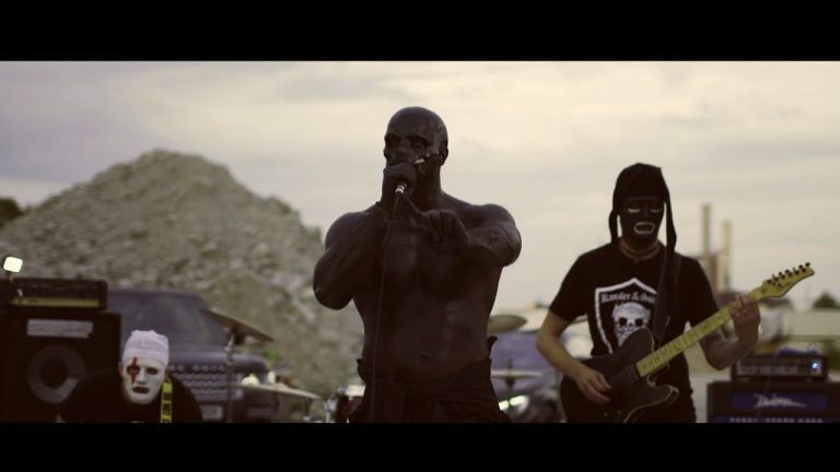 KANZLER & SÖHNE - Durch Die Wände (Official Video) | Napalm Records