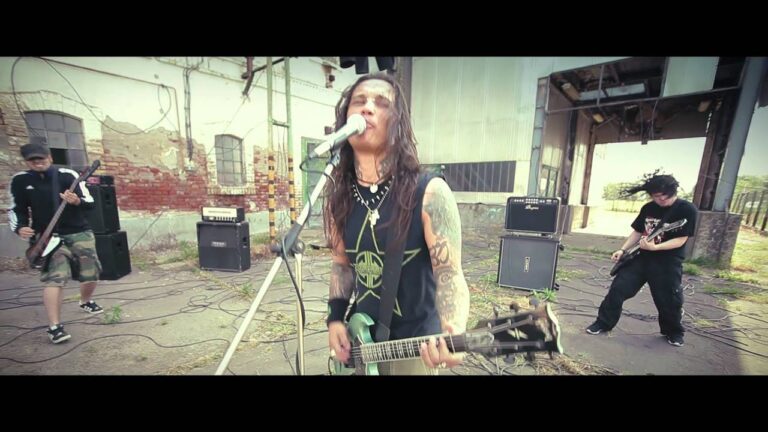 EKTOMORF – The One (2011) // Official Music Video // AFM Records