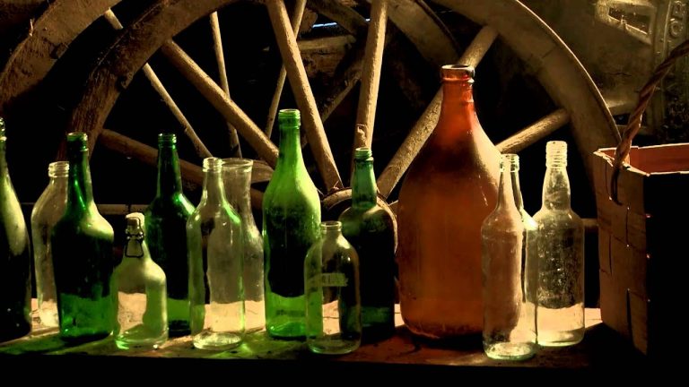 KORPIKLAANI – Tequila (OFFICIAL MUSIC VIDEO)