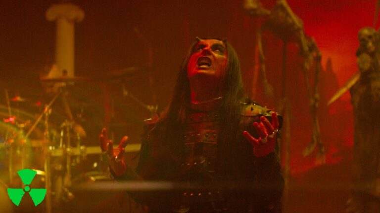 CRADLE OF FILTH – Crawling King Chaos (OFFICIAL MUSIC VIDEO)