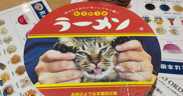[轉載][方吉君開箱] HHOLOVE O Sitter【AI寵物自動餵食器】