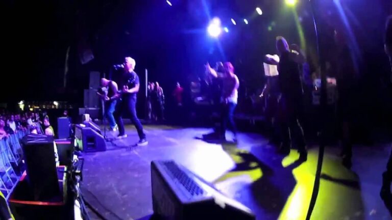 BIOHAZARD – Persistence Tour 2012 (OFFICIAL LIVE VIDEO)